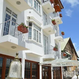 3* Hotel Royal Hills